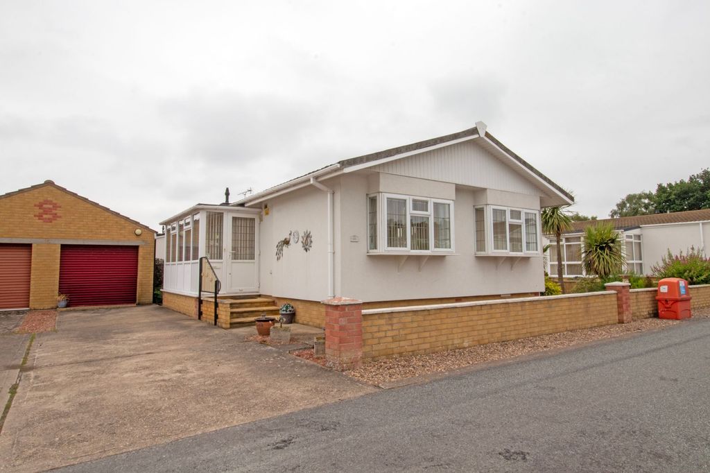 Property photo 1 of 20