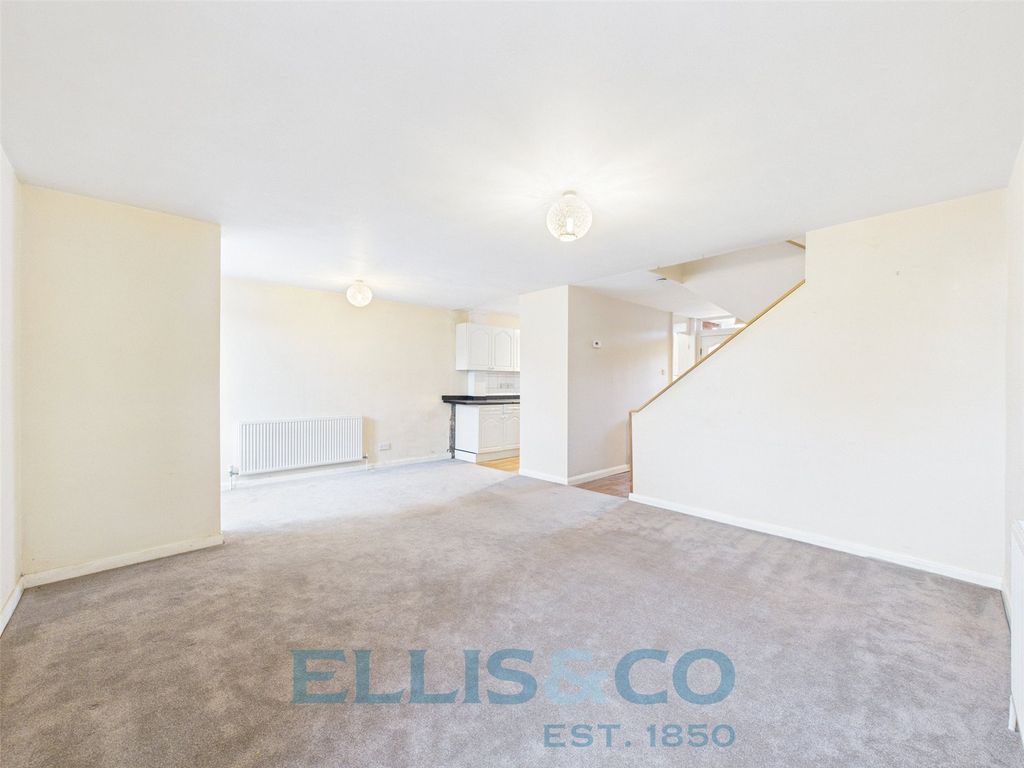 Property photo 3 of 16 Picture No. 32