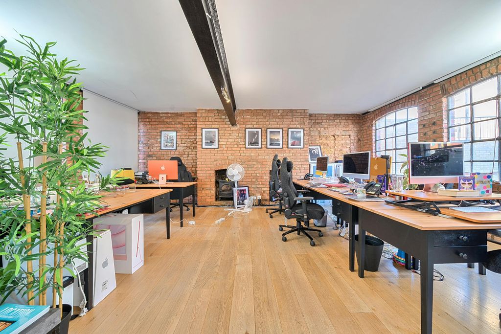 Property photo 3 of 22 1361967868dc03Fb1Bca7.Jpg