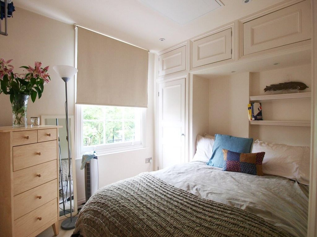 Property photo 3 of 7 Bedroom