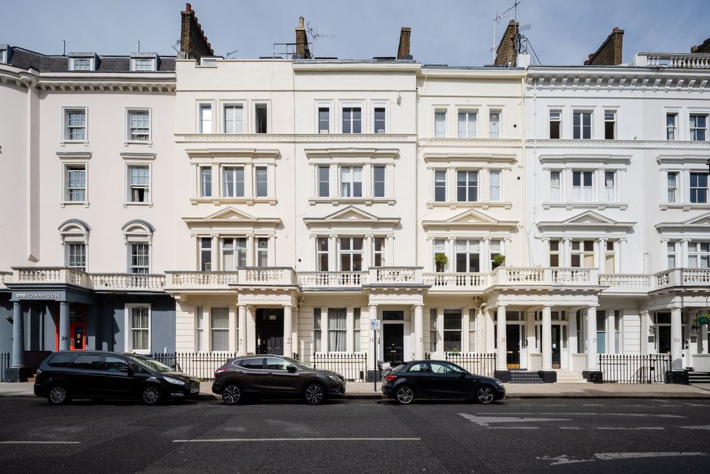 Property photo 1 of 21 341888 - St. George's Drive, London Sw1V - High Res-03499.Jpg