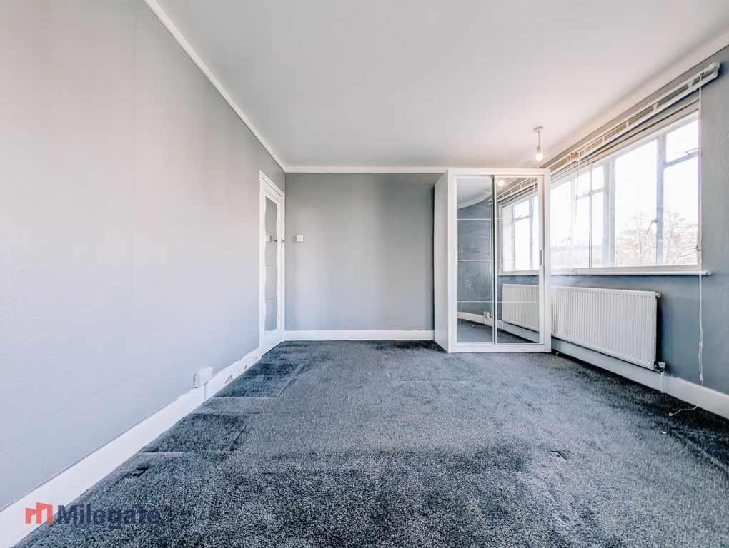 Property photo 3 of 7 Photo 3