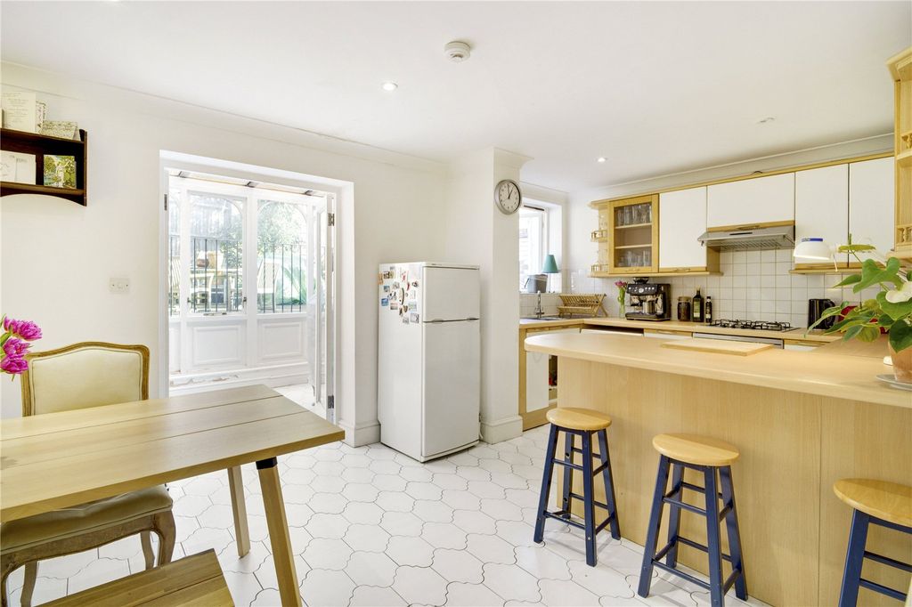 Property photo 3 of 12 Picture No. 04