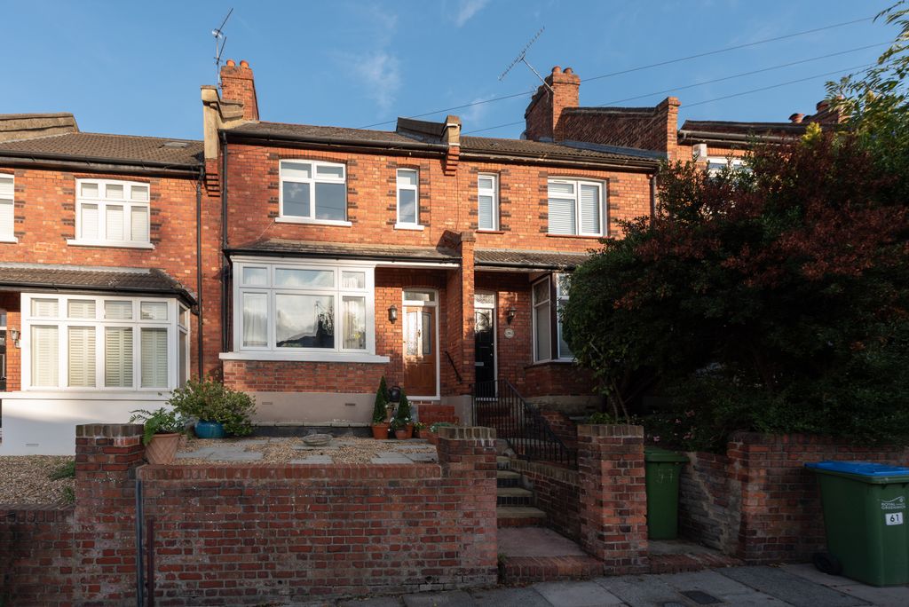 Property photo 3 of 13