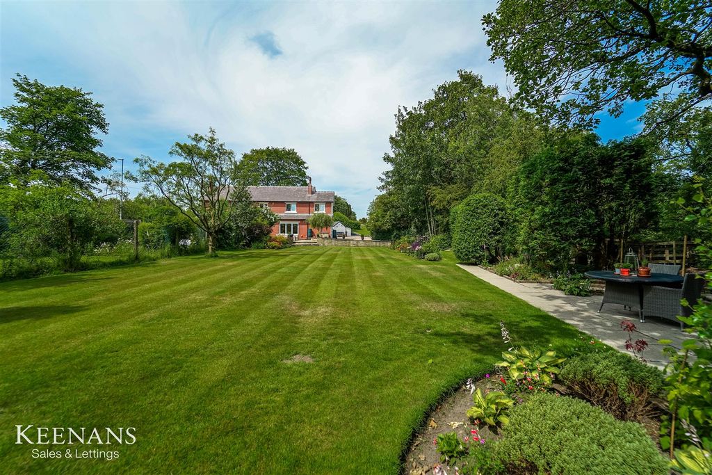 Property photo 2 of 59 4.Jpg