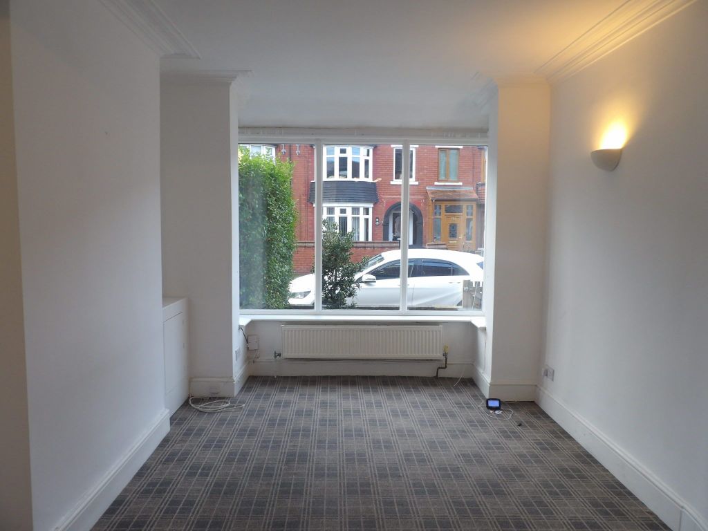 Property photo 3 of 9 Photograph 3