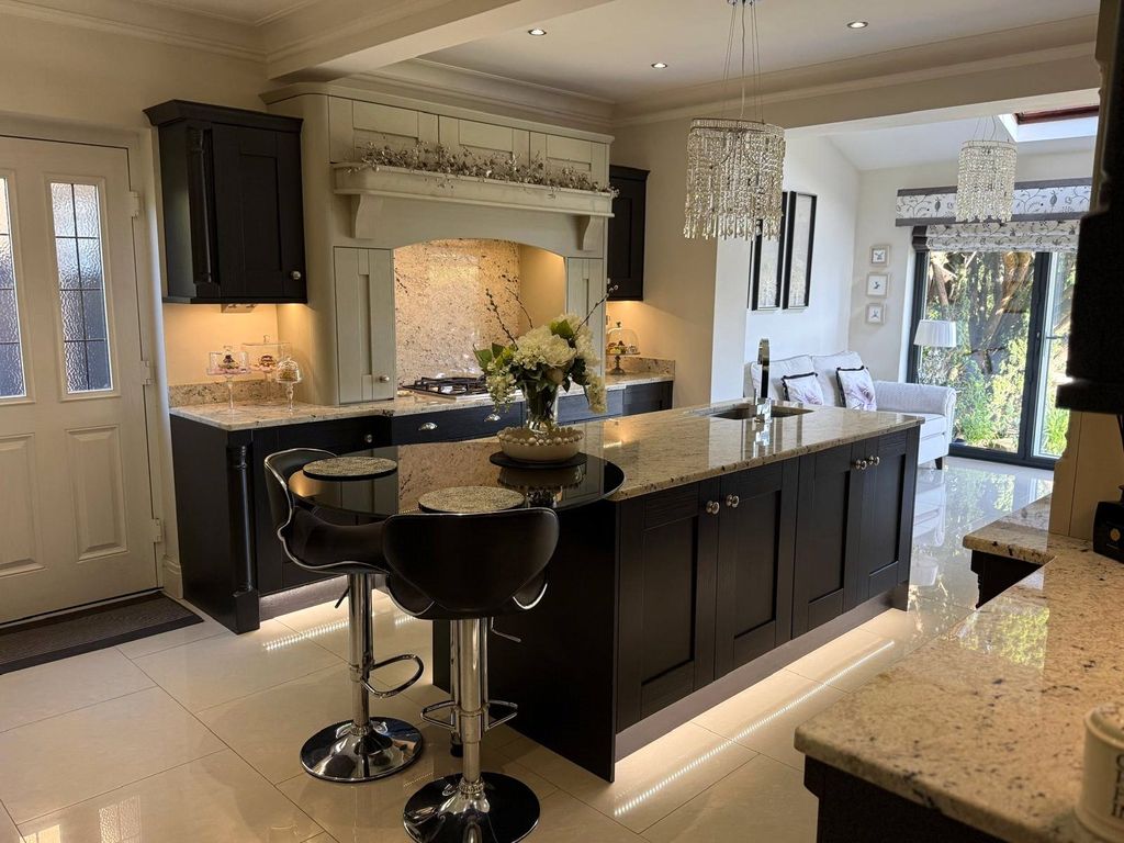 Property photo 3 of 26 Picture No. 54