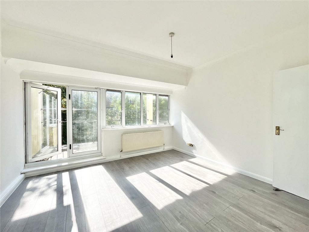 Property photo 1 of 7 Picture No. 06