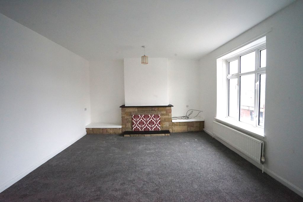 Property photo 3 of 5 Lounge