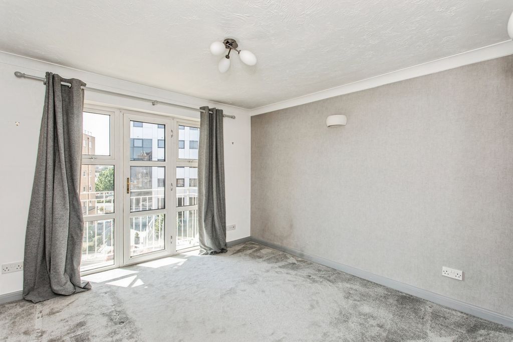 Property photo 2 of 20 Reception Room