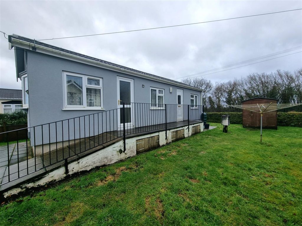 Property photo 1 of 10 Front.Jpg