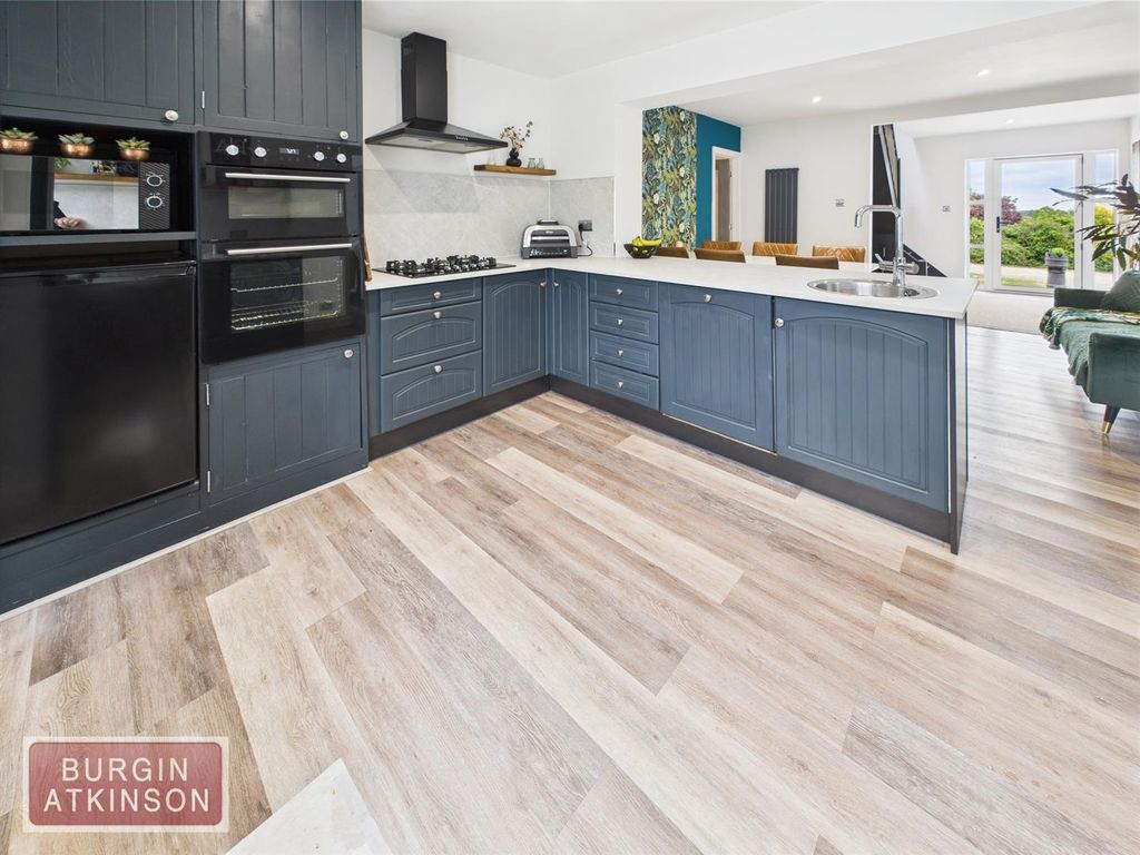 Property photo 3 of 67 Cam01619G0-Pr0122-Still039.Jpg