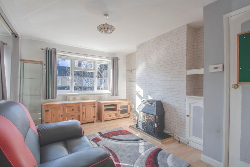 Property photo 2 of 6 Photo 3