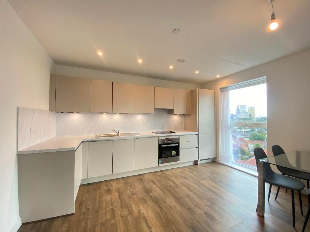 Property photo 2 of 11
