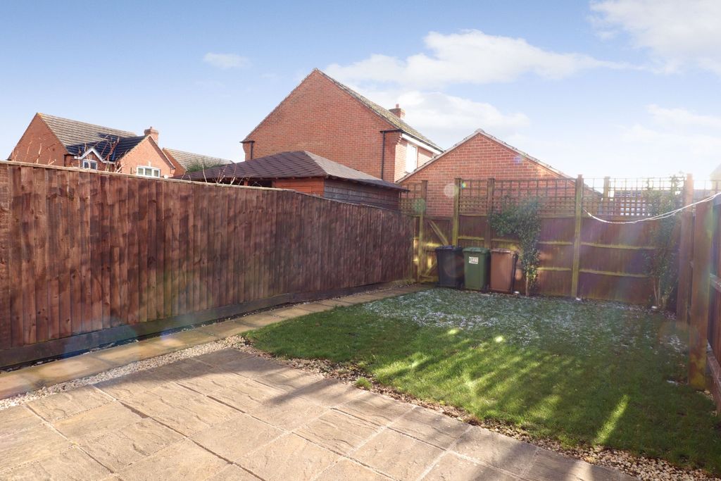 Additional image 11 of 3 bed town house to rentHargate Way, Hampton Hargate, Peterborough PE7