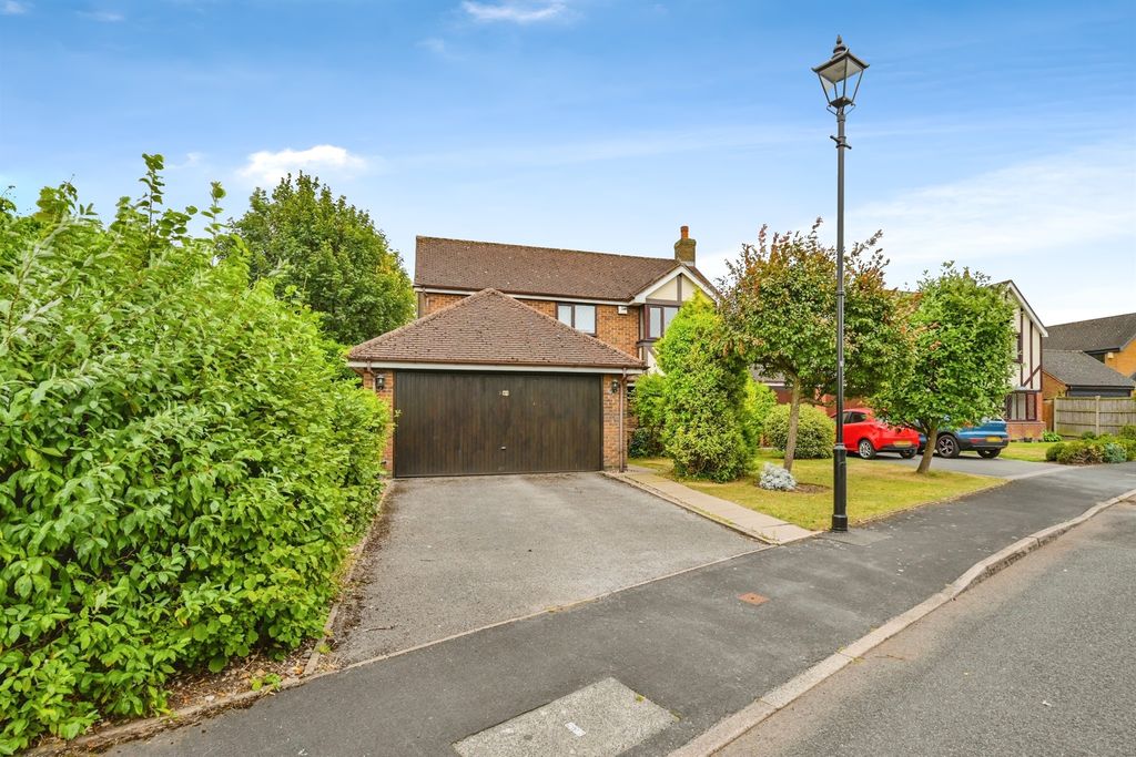 Property photo 1 of 17