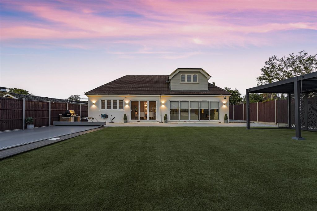 Property photo 3 of 30