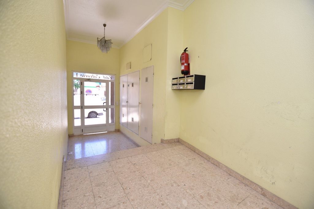 Property photo 2 of 26