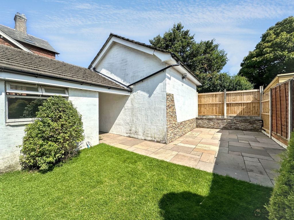Property photo 3 of 33