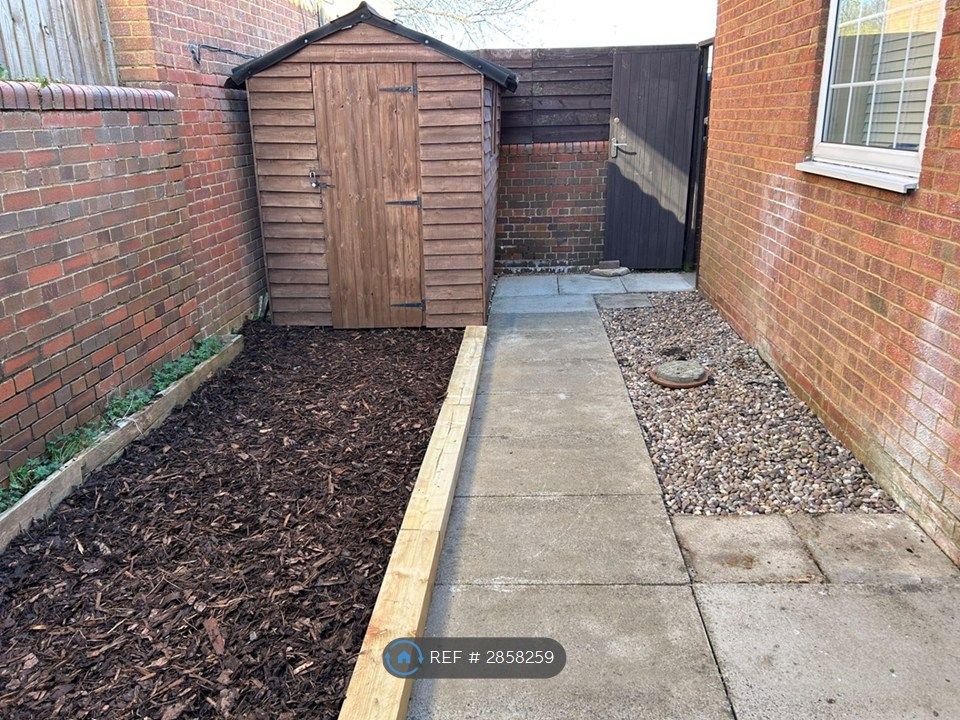 Property photo 2 of 5 Private Yard