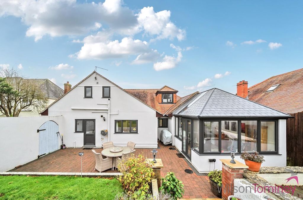 Property photo 1 of 29 E12Fac78-0A1E-439d-A58d-12c506ce7138.Jpg