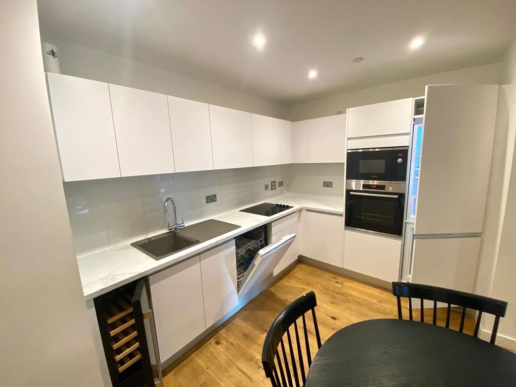 Property photo 2 of 17 Gallery