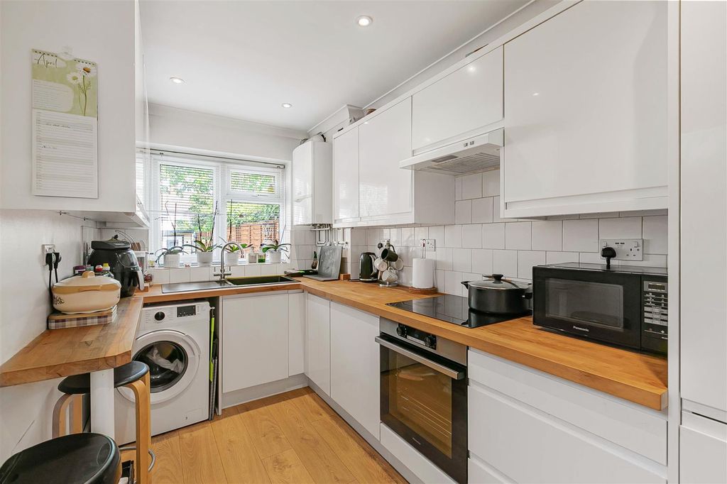 Property photo 2 of 11 8_78754.Jpg