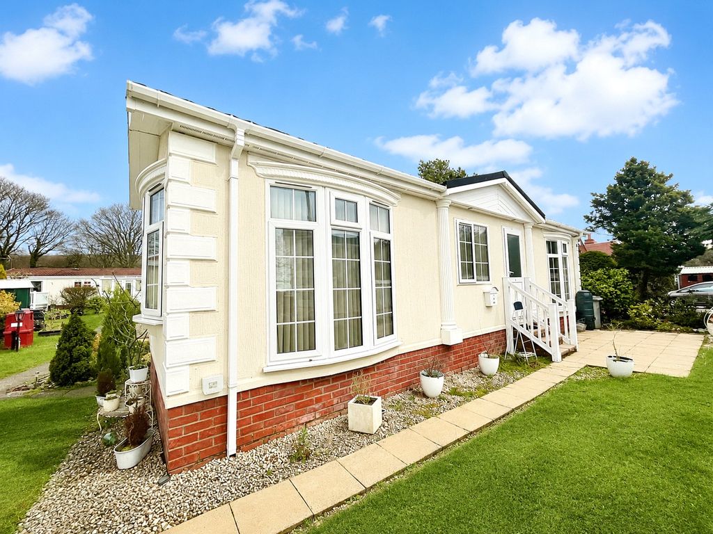 Property photo 2 of 10 Picture No. 17