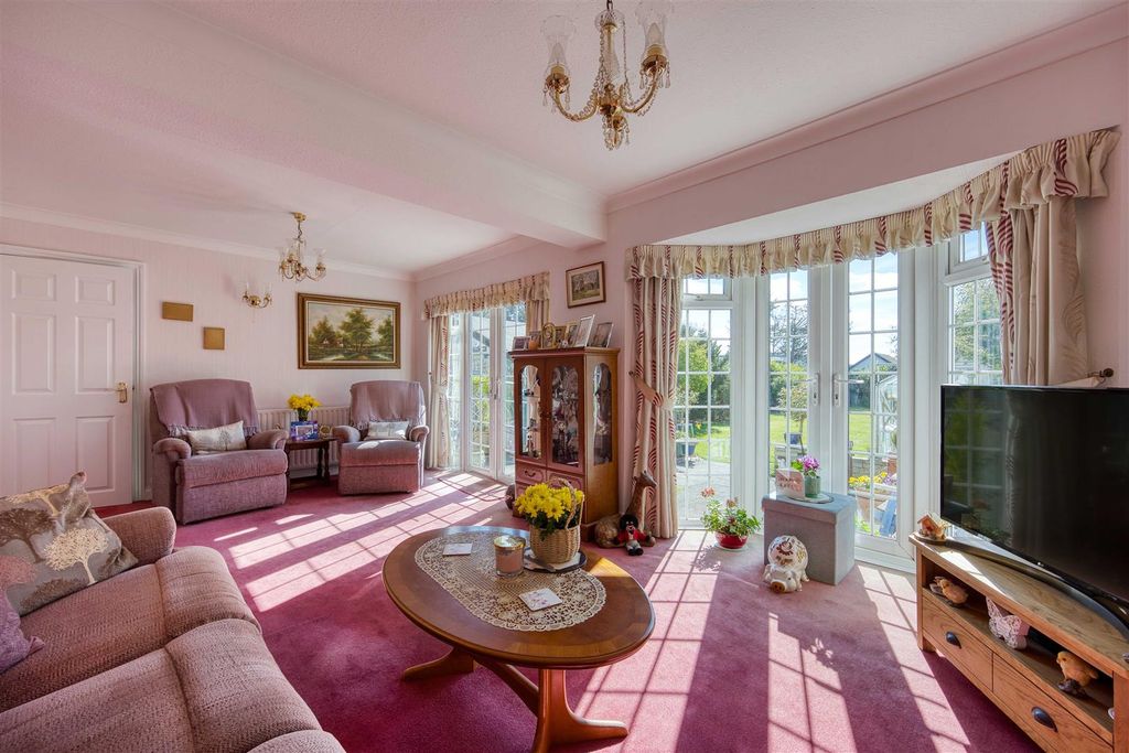 Property photo 2 of 19 Living Room