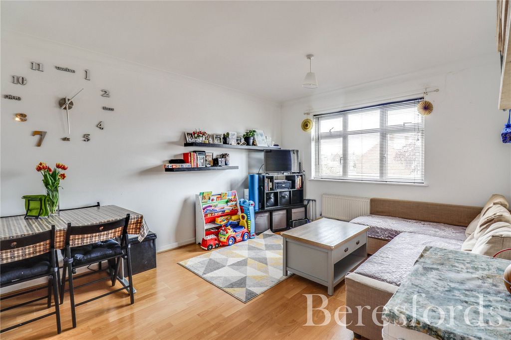 Property photo 3 of 12 Picture No. 37