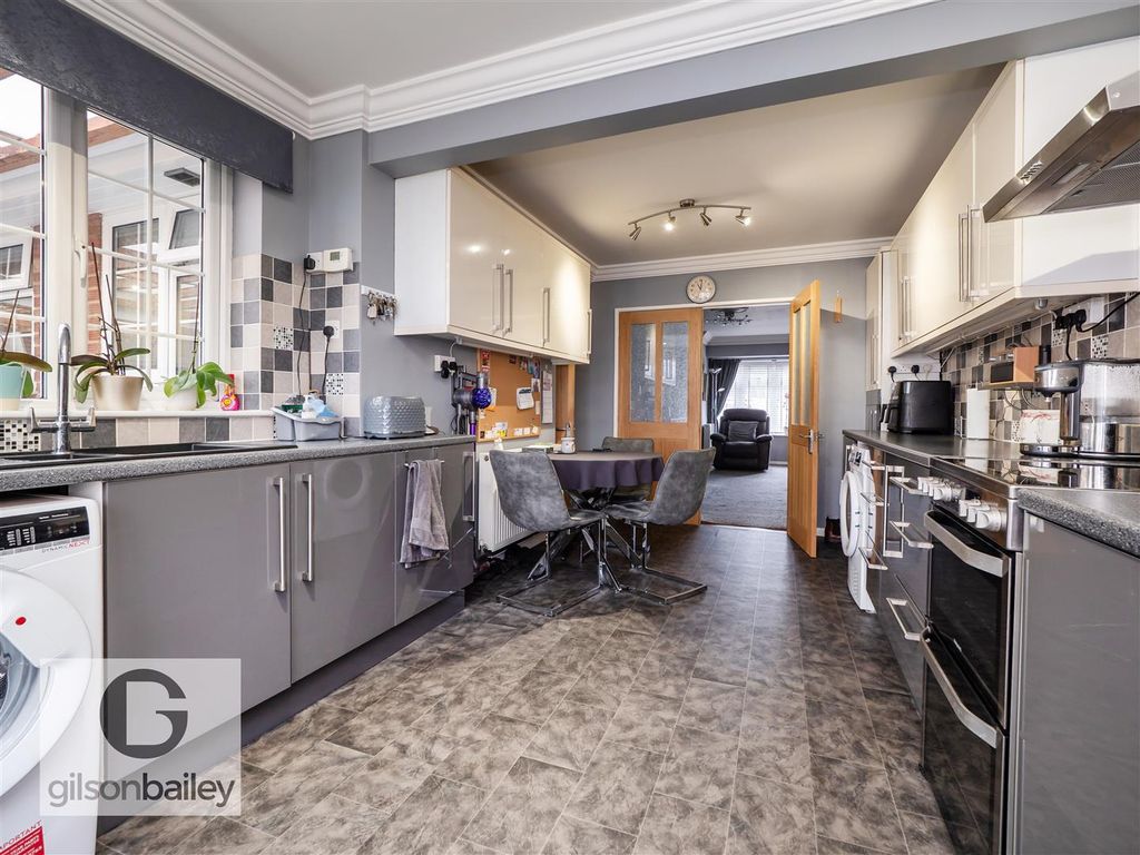 Property photo 2 of 28 18Bernhamroad-6.Jpg