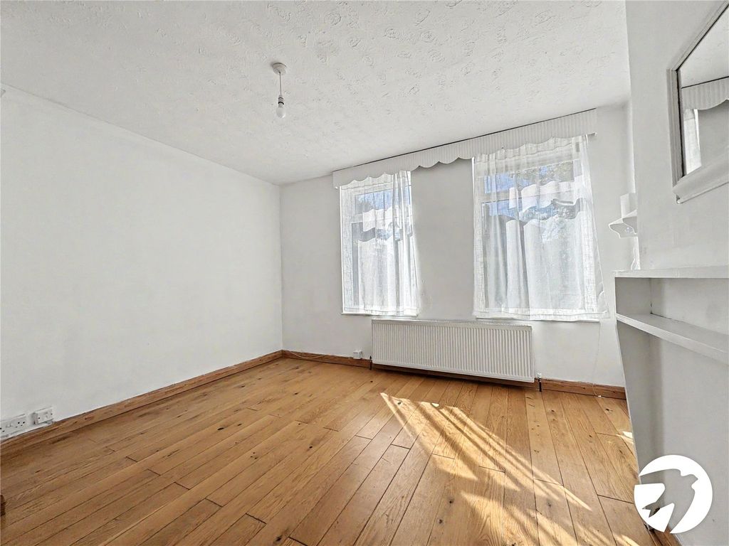Property photo 3 of 10 Picture No. 44