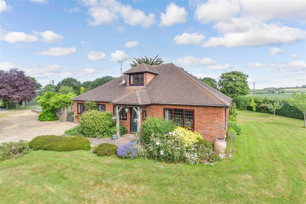 Property photo 2 of 20 External (Web)