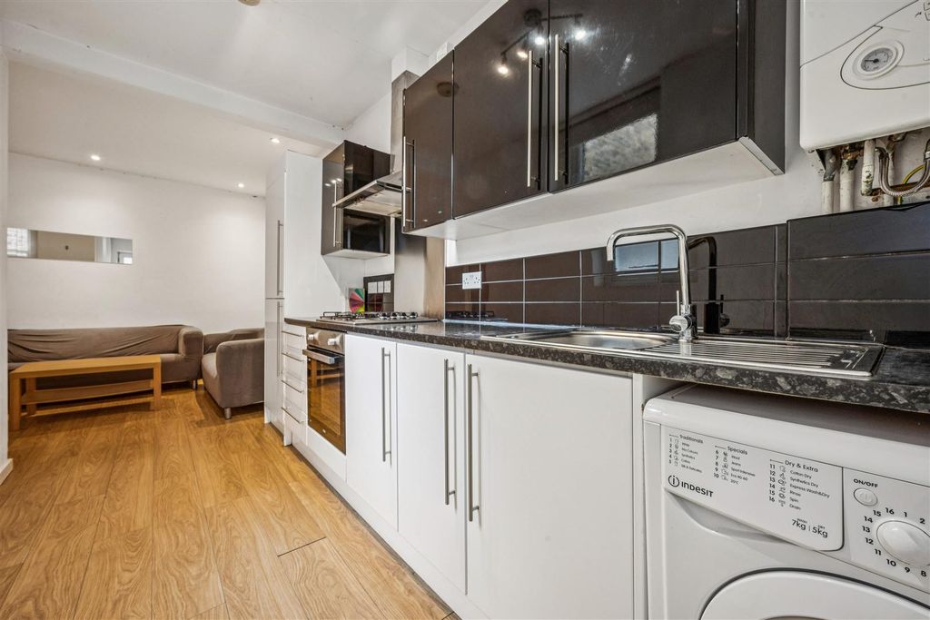 Property photo 3 of 10 12.Jpg