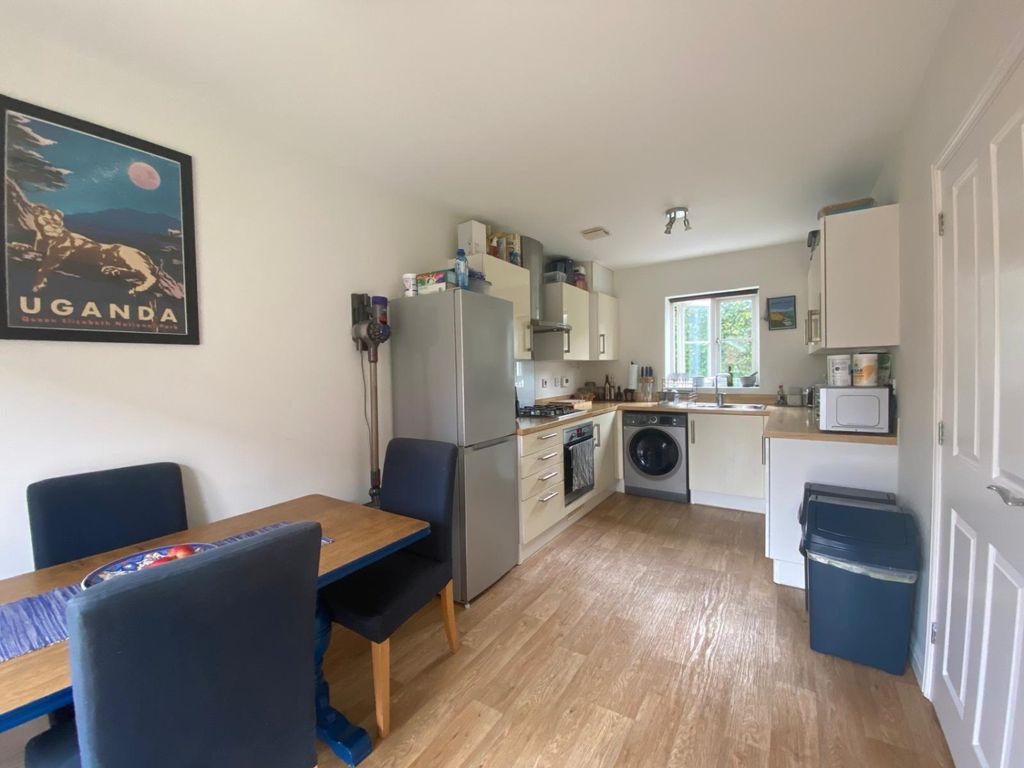 Property photo 2 of 21 1000031465
