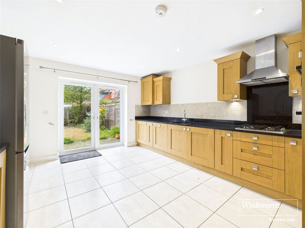 Property photo 2 of 18 Picture No. 20