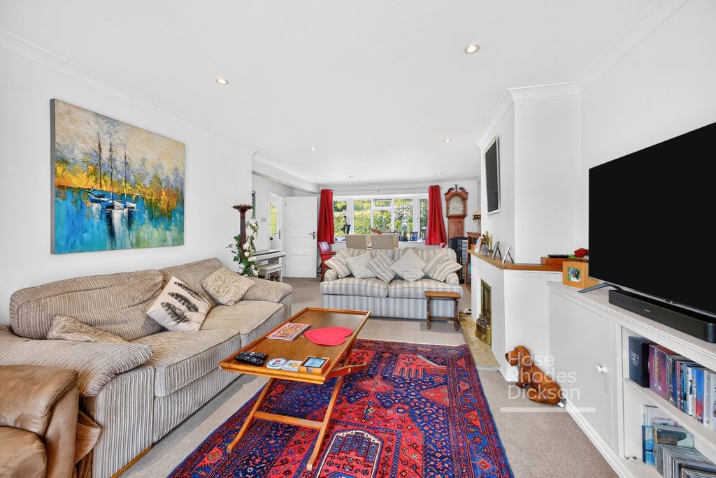 Property photo 2 of 19 Pbox-Img.Jpg