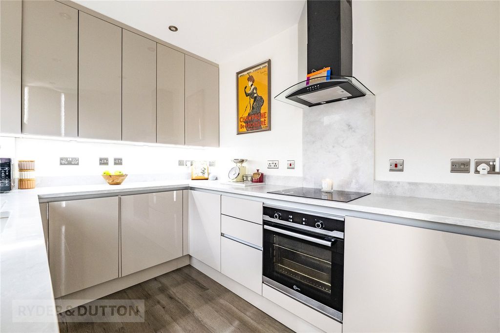 Property photo 3 of 24 Picture No. 71