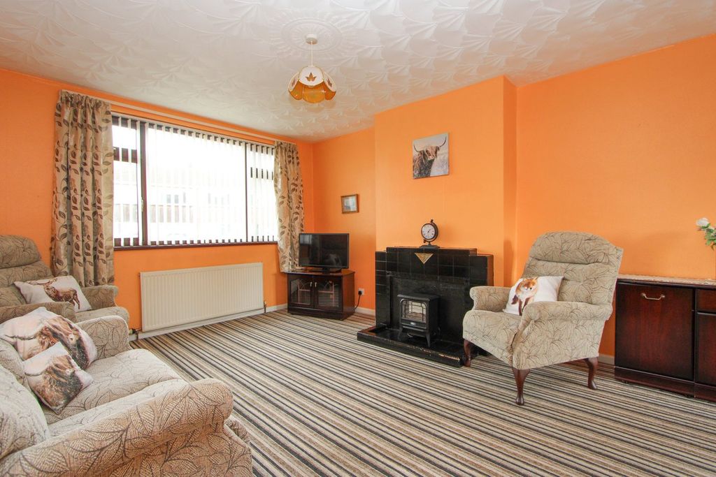 Property photo 3 of 21