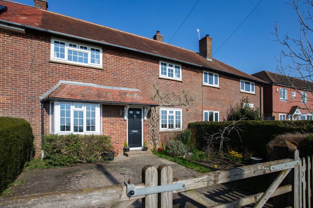 Property photo 1 of 19 Front