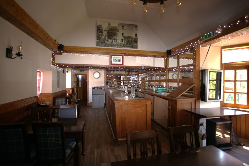 Property photo 2 of 11 2