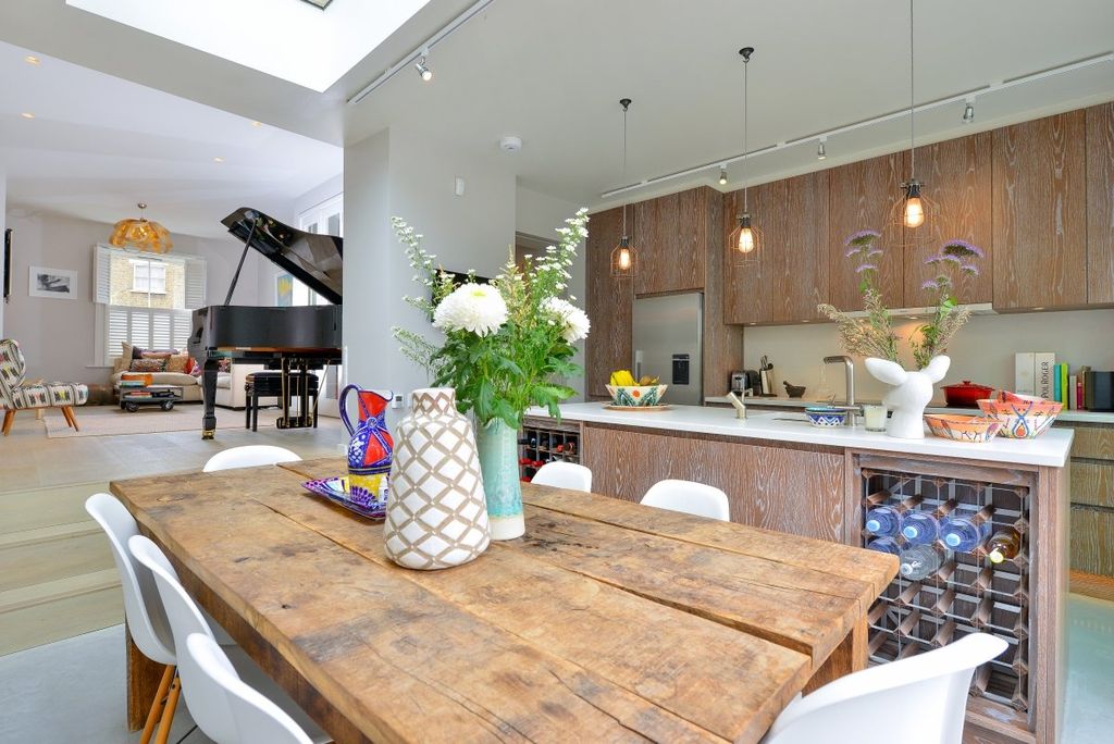 Property photo 3 of 17 193705 (5)c