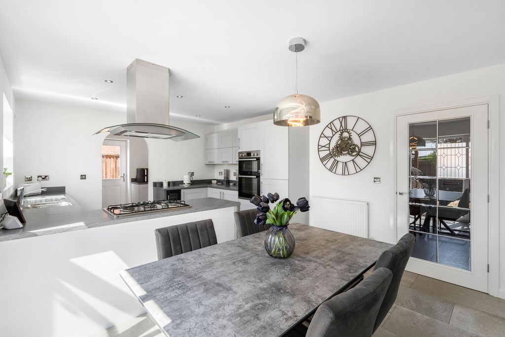 Property photo 2 of 15 Kitchen-Diner 3