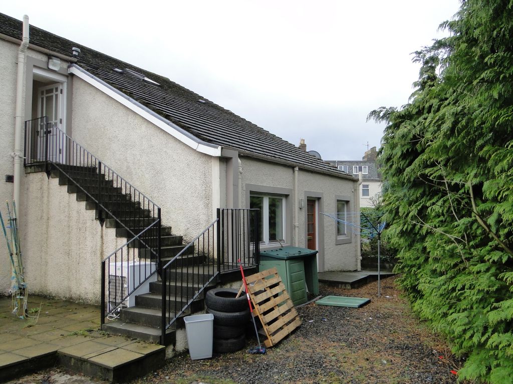 Property photo 1 of 5
