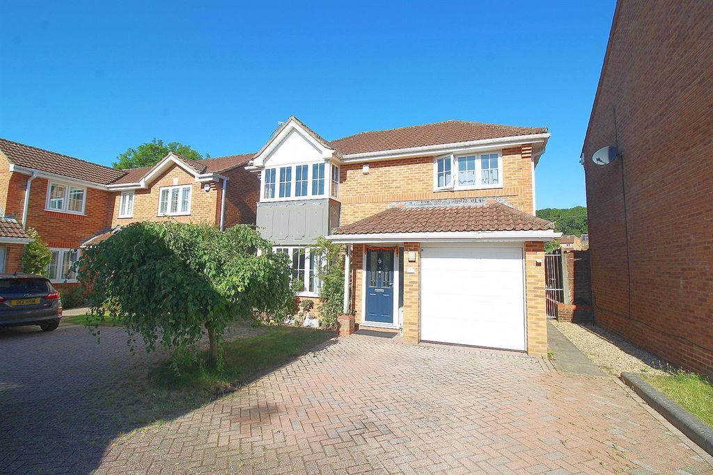 Property photo 1 of 24 Frt Img_9159.Jpg