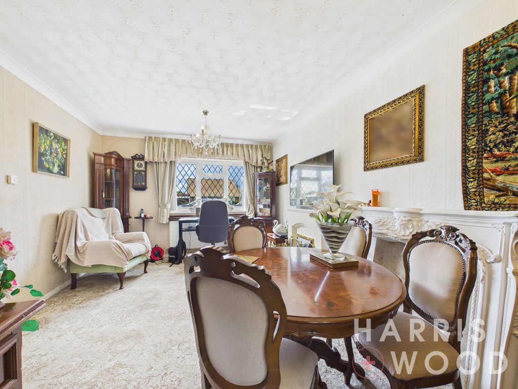 Property photo 3 of 13 5156803