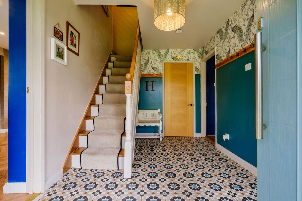 Property photo 2 of 45