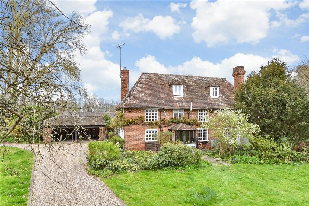 Property photo 1 of 18 External (Web)