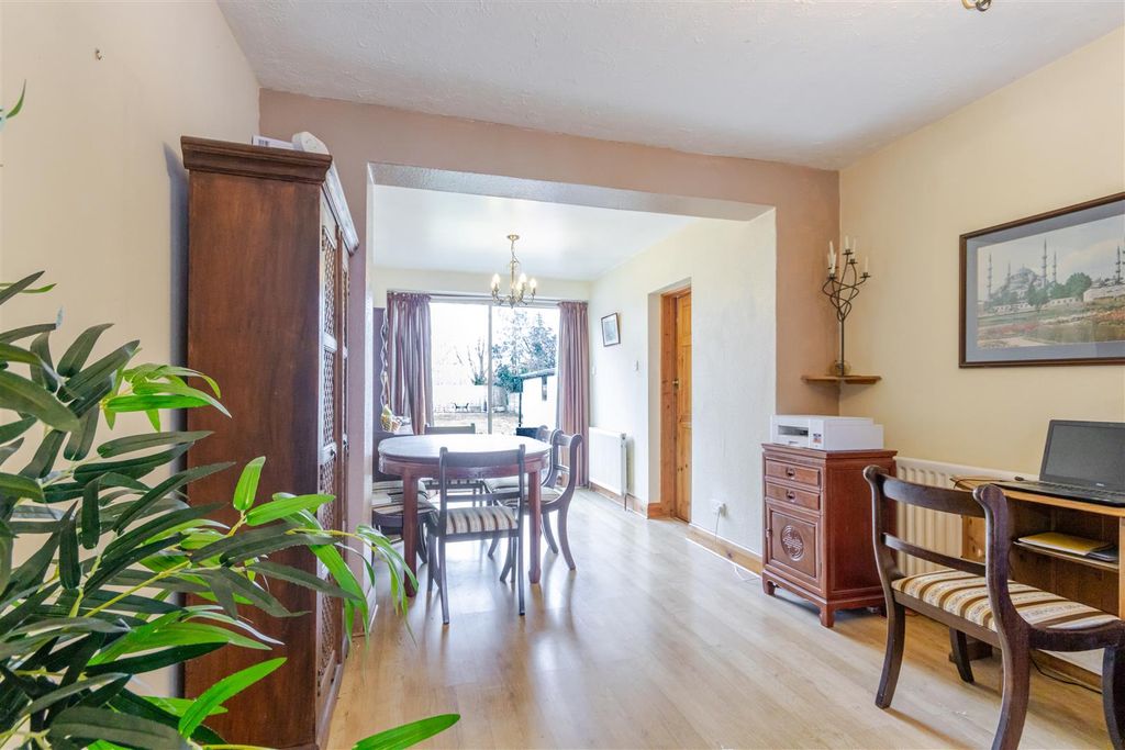 Property photo 3 of 28 Dining 1.Jpg