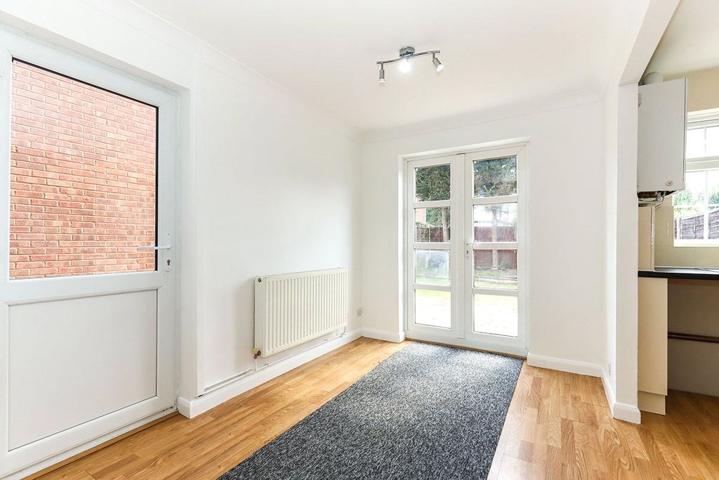 Property photo 3 of 8 Picture No. 06